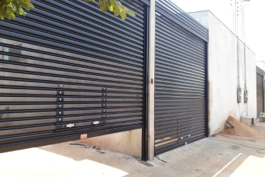 Portfólio de Portas de Aço SM 5